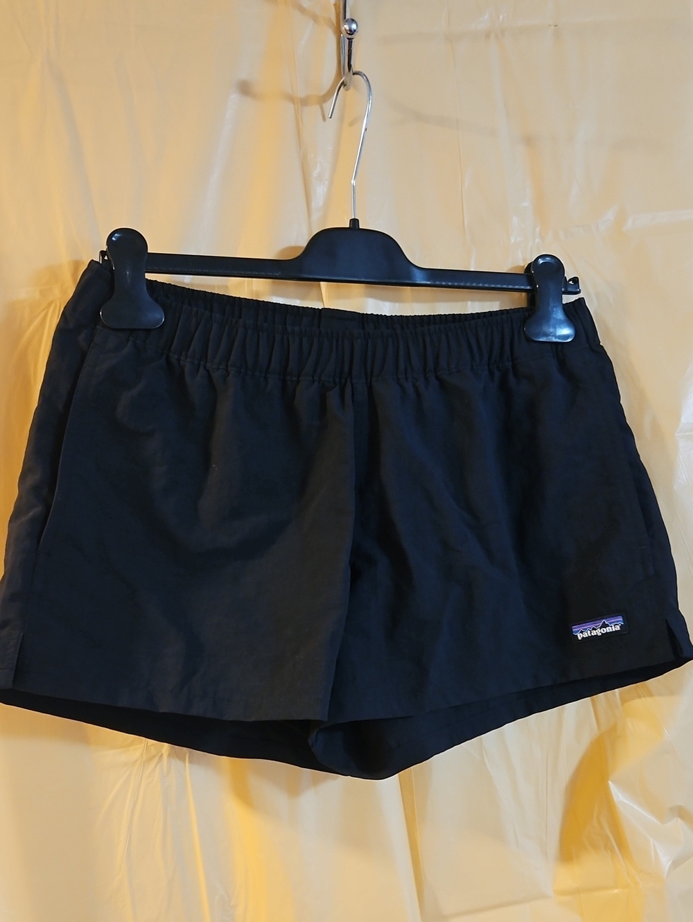 Patagonia Women's 2.5" Barely Baggies Shorts: BLACK: NEW WITH TAGS: SIZE SMALL